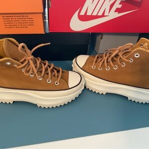 Converse Unisex Chunky Tan Suede